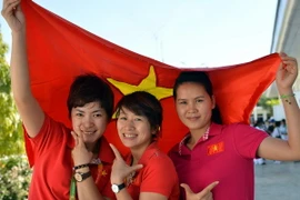 Gạt nỗi buồn bóng đá, điền kinh và cờ vua liên tiếp giành vàng