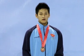 “Kình ngư” Hoàng Quý Phước cầm cờ Đoàn thể thao Việt Nam