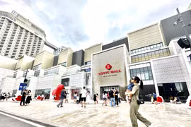Dự án Lotte Mall Tây Hồ do Tập đoàn Lotte Hàn Quốc đầu tư. (Ảnh: Đức Duy/Vietnam+)