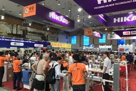 Bộ Công Thương tăng cường hoạt động xúc tiến thương mại để hỗ trợ sản xuất và xuất khẩu. (Ảnh: Đức Duy/Vietnam+)
