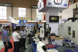 Các doanh nghiệp tham gia kết nối sản phẩm công nghệ mới. (Ảnh: Đức Duy/Vietnam+)
