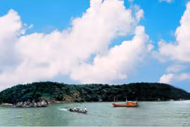 Vẻ đẹp yên bình của Hòn Chuối - đảo tiền tiêu trên vùng biển Tây Nam