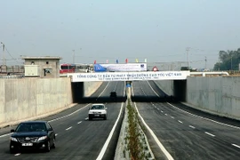 Đoạn tuyến đường cao tốc Nội Bài-Lào Cai. (Ảnh: Huy Hùng/TTXVN)