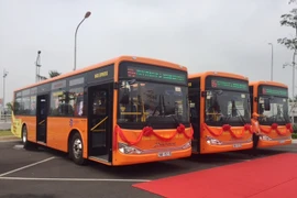 Tuyến buýt số 86 Ga Hà Nội-sân bay Nội Bài với giá vé 30.000 đồng cho quãng đường dài 33km đã được đưa vào hoạt động. (Ảnh: Việt Hùng/Vietnam+)