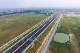 Đường cao tốc Hà Nội-Hải Phòng nhìn từ trên cao. (Ảnh: Minh Sơn/Vietnam+)