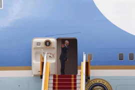 Chiếc máy bay Air Force One đưa Tổng thống Obama vào Thành phố Hồ Chí Minh chiều 24/5. (Ảnh: Minh Sơn/Vietnam+)