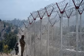 Binh sỹ Pakistan gác tại biên giới với Afghanistan. (Nguồn: AFP/TTXVN)