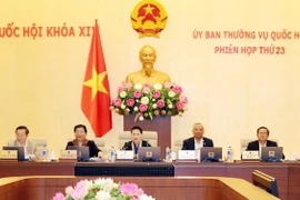 Chủ tịch Quốc hội Nguyễn Thị Kim Ngân và các Phó Chủ tịch Quốc hội tại phiên họp. (Ảnh: Trọng Đức/TTXVN)