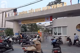 Làm rõ nguyên nhân vụ học sinh bị rơi từ tầng 4 trường Dịch Vọng B