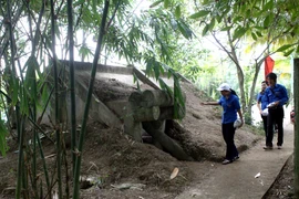 Một góc hầm nổi, nơi làm việc của đồng chí Võ Văn Kiệt trong thời kỳ kháng chiến chống Pháp, Mỹ. (Ảnh: Thanh Vũ/TTXVN) 