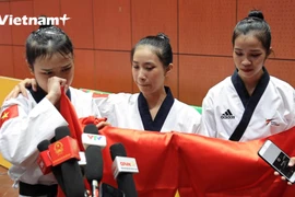 Khoảnh khắc VĐV Taekwondo bật khóc khi "giật vàng" từ tay người Thái