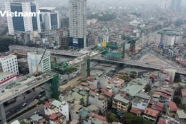 Nhịp cầu cạn cao nhất Thủ đô dần thành hình, gấp rút hoàn thiện