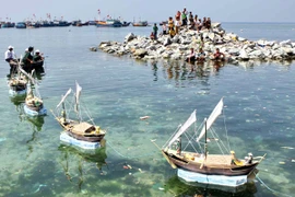 Cộng đồng các dân tộc Việt Nam hướng về biển đảo Tổ quốc 