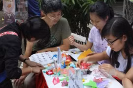 Học cách làm đồ chơi dân gian Nhật Bản ở Hà Nội