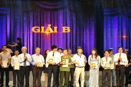 VietnamPlus vinh dự đoạt giải B Giải Báo chí Quốc gia 2013