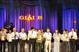 VietnamPlus vinh dự đoạt giải B Giải Báo chí Quốc gia 2013