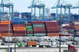 Container hàng hóa tại cảng Long Beach, bang California (Mỹ). (Ảnh: AFP/TTXVN) 