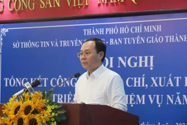 Phó Bí thư Thành ủy Thành phố Hồ Chí Minh Nguyễn Văn Hiếu phát biểu tại hội nghị. (Ảnh: Thu Hoài/TTXVN)