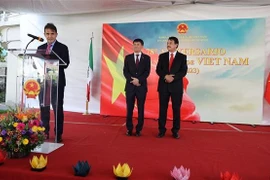 Ông Fernando Gonzalez Saiffe, Tổng Vụ trưởng Vụ châu Á-Thái Bình Dương, Bộ Ngoại giao Mexico, phát biểu tại buổi lễ. (Ảnh: Phi Hùng/TTXVN)