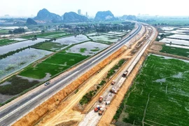 Tuyến Cao tốc Mai Sơn-Quốc lộ 45. (Ảnh: Tuấn Anh/TTXVN)