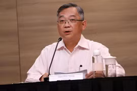 Bộ trưởng Y tế Singapore Gan Kim Yong tại cuộc họp báo ngày 24/3/2021. (Nguồn: MCI/TTXVN) 