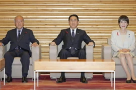 Thủ tướng Nhật Bản Fumio Kishida (giữa) tại cuộc họp nội các ở Tokyo ngày 1/10/2024. (Ảnh: Kyodo/TTXVN)