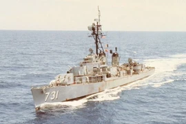 Tàu khu trục Maddox số hiệu 731 thuộc biên đội 77, Hạm đội 7 Mỹ xâm phạm vùng biển miền Bắc Việt Nam. (Ảnh: Tư liệu Quân chủng Hải quân cung cấp/TTXVN phát)