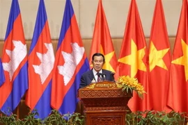 Thủ tướng Vương quốc Campuchia Samdech Techo Hun Sen phát biểu tại Chương trình. (Ảnh: Nguyễn Vũ Hùng/TTXVN) 