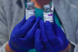 Vaccine ngừa COVID-19 của hãng dược AstraZeneca. (Nguồn: THX/TTXVN) 