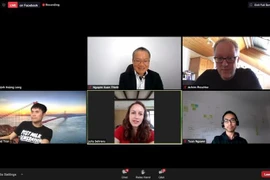 Các diễn giả tham gia hội thảo trực tuyến Làm việc tại Đức trong thời buổi hỗn loạn COVID-19 và khó khăn, thách thức. (Ảnh: Thanh Bình/TTXVN) 