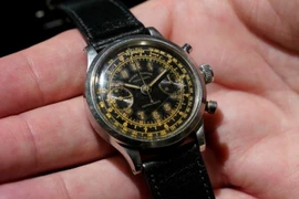 Chiếc đồng hồ được đấu giá. (Nguồn: AFP) 