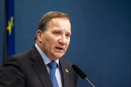 Thủ tướng Thụy Điển Stefan Lofven phát biểu tại cuộc họp báo ở Stockholm ngày 3/11/2020. (Ảnh: AFP/TTXVN) 
