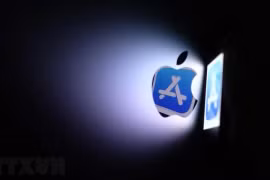 Biểu tượng App store của Apple. (Ảnh: AFP/TTXVN)