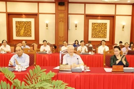 Hình ảnh Bộ Chính trị làm việc với các Đảng bộ trực thuộc Trung ương