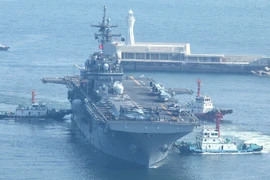 Tàu đổ bộ tấn công USS Boxer của Hải quân Mỹ tới căn cứ hải quân ở thành phố cảng Busan, Hàn Quốc ngày 9/8/2024. (Ảnh: Yonhap/TTXVN)