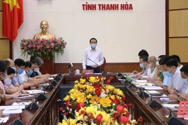 Chủ tịch UBND tỉnh Thanh Hóa kiểm tra công tác chống dịch tại Vĩnh Lộc