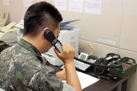 Đường dây liên lạc giữa hai miền Triều Tiên. (Nguồn: Getty Images/TTXVN) 