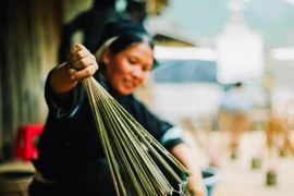 [Video] Về Cao Bằng khám phá nghề làm hương ở làng Phia Thắp