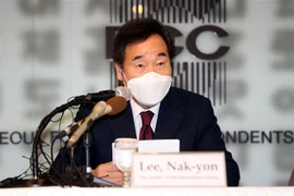 Thủ tướng Hàn Quốc Lee Nak-yon tại cuộc họp báo ở Seoul, Hàn Quốc, ngày 21/10/2020. (Nguồn: YONHAP/TTXVN) 