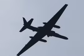 Máy bay trinh sát U-2S Dragon Lady của Mỹ cất cánh từ căn cứ không quân Osan ở Pyeongtaek, Hàn Quốc ngày 11/7/2023. (Ảnh minh họa: YONHAP/TTXVN)