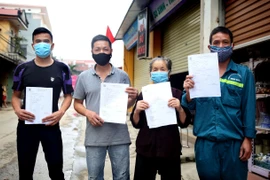 Hình ảnh về cuộc sống bên trong thôn Hạ Lôi những ngày cách ly