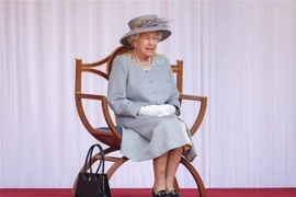 Nữ Hoàng Anh Elizabeth II tại lâu đài Windsor. (Ảnh: AFP/TTXVN) 