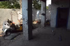 Hiện trường một vụ không kích của Mỹ nhằm vào các mục tiêu ISIS-K tại tỉnh Nangarhar, Afghanistan, ngày 29/8/2021. (Ảnh: THX/TTXVN) 