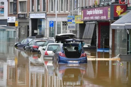 Ngập lụt do mưa lũ tại quận Chenee, Liege, Bỉ ngày 16/7/2021. (Nguồn: AFP/TTXVN) 