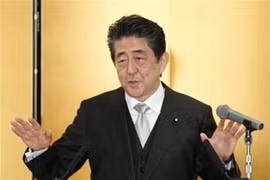 Thủ tướng Nhật Bản Shinzo Abe trong cuộc họp báo đầu năm tại thành phố Ise, tỉnh Mie, ngày 6/1/2020. (Nguồn: Kyodo/ TTXVN) 
