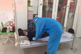 Hoạt động tại một trạm y tế lưu động. (Ảnh: TTXVN phát) 