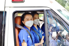 Thanh niên Thành phố Hồ Chí Minh ra quân hỗ trợ Sóc Trăng chống dịch. (Ảnh: Hồng Giang/TTXVN) 