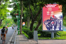 [Photo] Hà Nội chào mừng 67 năm Ngày Giải phóng Thủ đô 10/10
