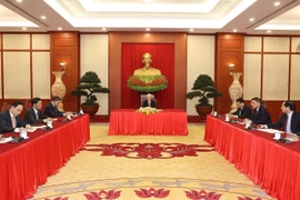 Tổng Bí thư Nguyễn Phú Trọng điện đàm với Thủ tướng Ấn Độ Narendra Modi. (Ảnh: Trí Dũng/TTXVN) 