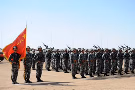 Binh sỹ Trung Quốc sau khi kết thúc một cuộc tập trận. (Nguồn: THX/TTXVN)
